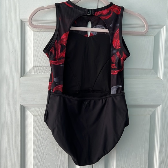 Elegant Black and Red Kids Dance Costume - Picture 2 of 4